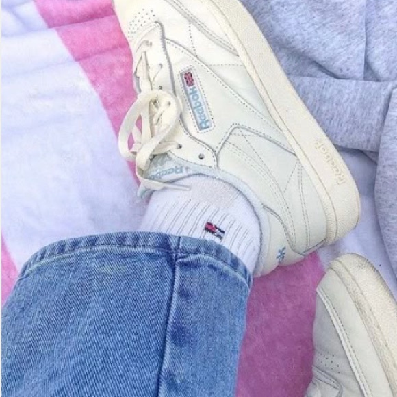 Reebok White Sneakers - Picture 2 of 10